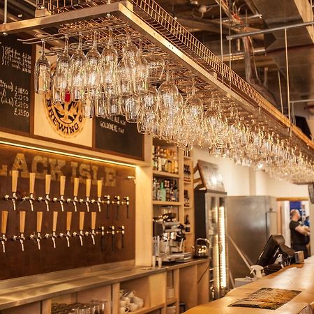 Black Isle Bar & Rooms Инвернесс Экстерьер фото