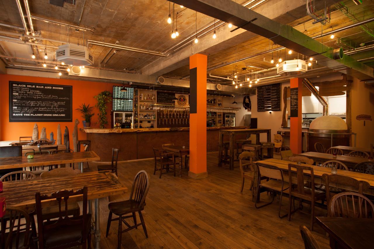 Black Isle Bar & Rooms Инвернесс Экстерьер фото